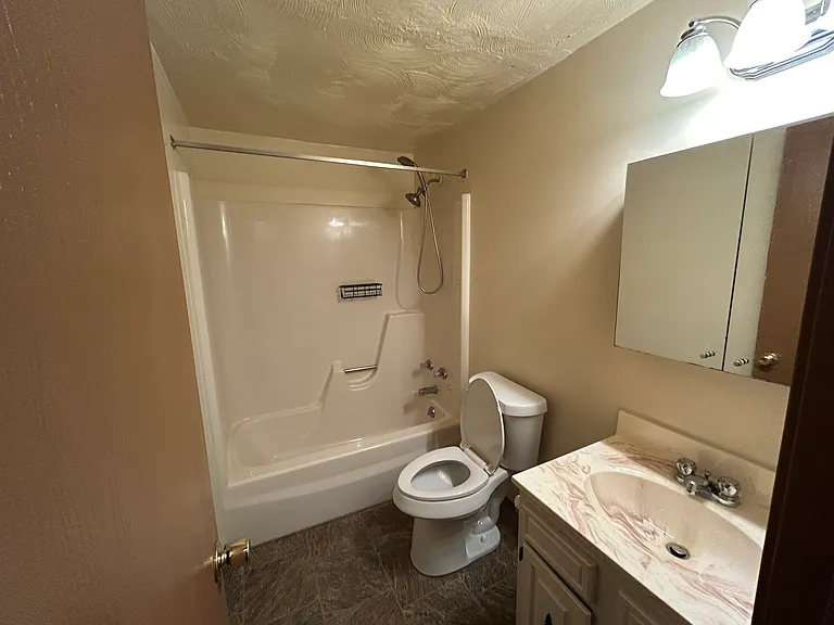 9226 Niemel Dr #10 — Photo 8