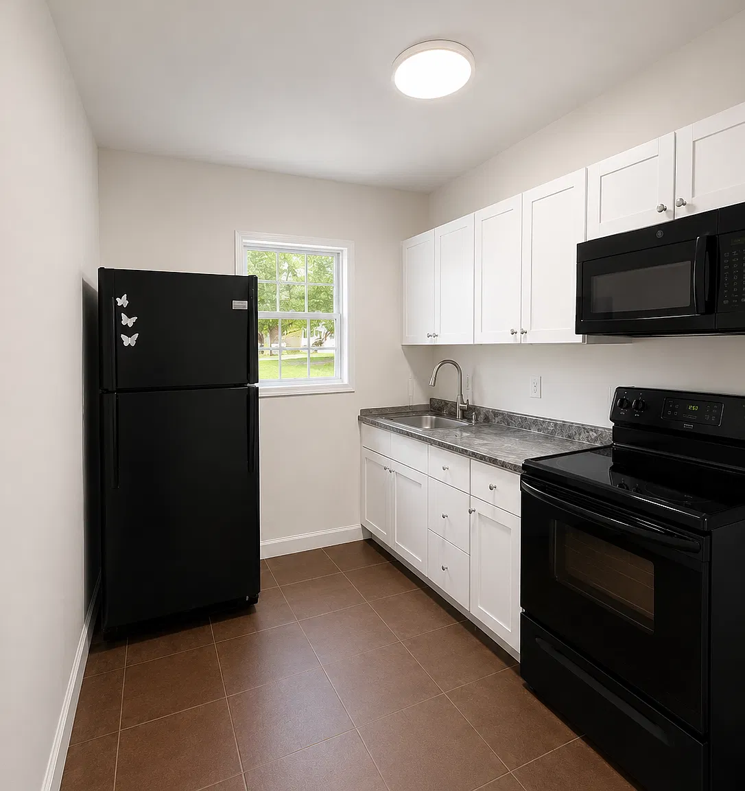 Studio, 400 sqft, $800 — Photo 2