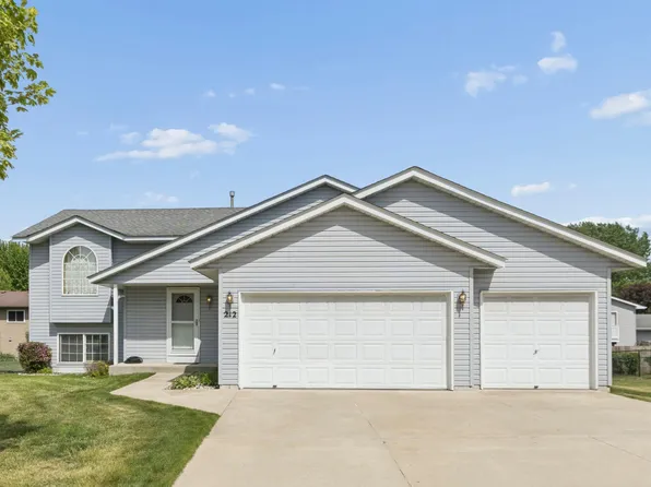212 13th Ave NE, Buffalo, MN 55313