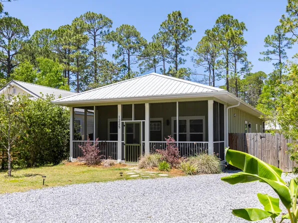 1225 E Point Washington Rd, Pt Washington, FL 32459