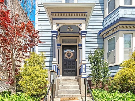 2nd image of 107 Ring St