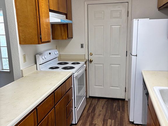3rd image of 507 W Trinity Ave #507