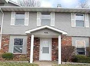 826 Highland Hill Ct, Saint Peters, MO 63376