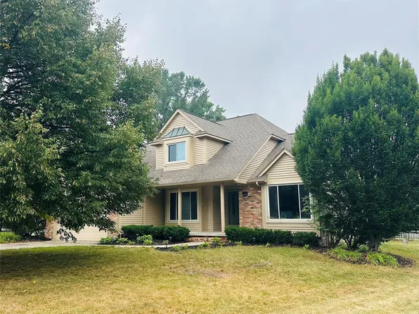 12220 Moceri Dr, Grand Blanc, MI 48439