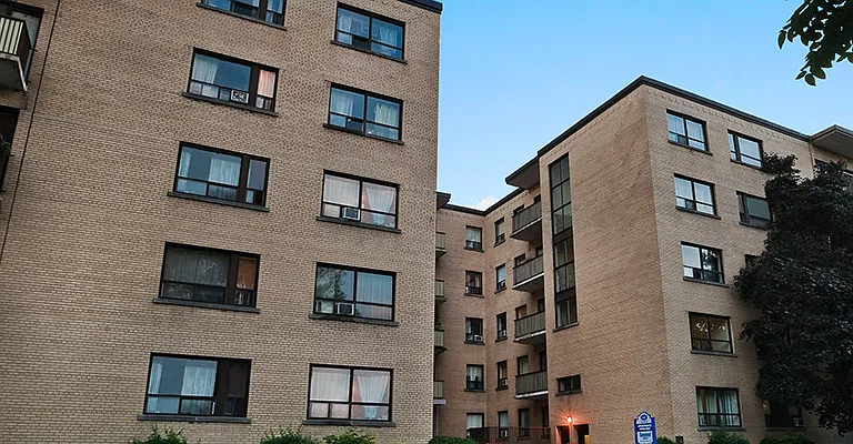 236 Vaughan Rd — Photo 3