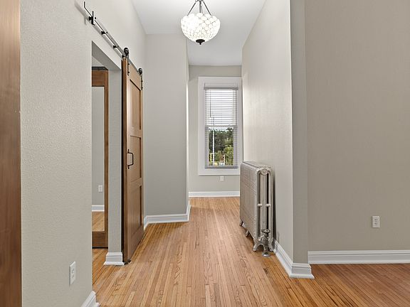 5th image of 215 E Main St #1