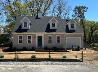42 Cliff St, Dennis, MA 02638