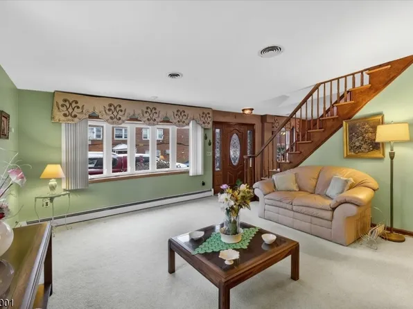 520 4Th Ave, Elizabeth City, NJ 07202
