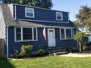 110 Thomas St, South Plainfield, NJ 07080