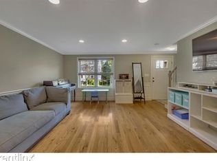11 Walnut St, Arlington, MA 02476