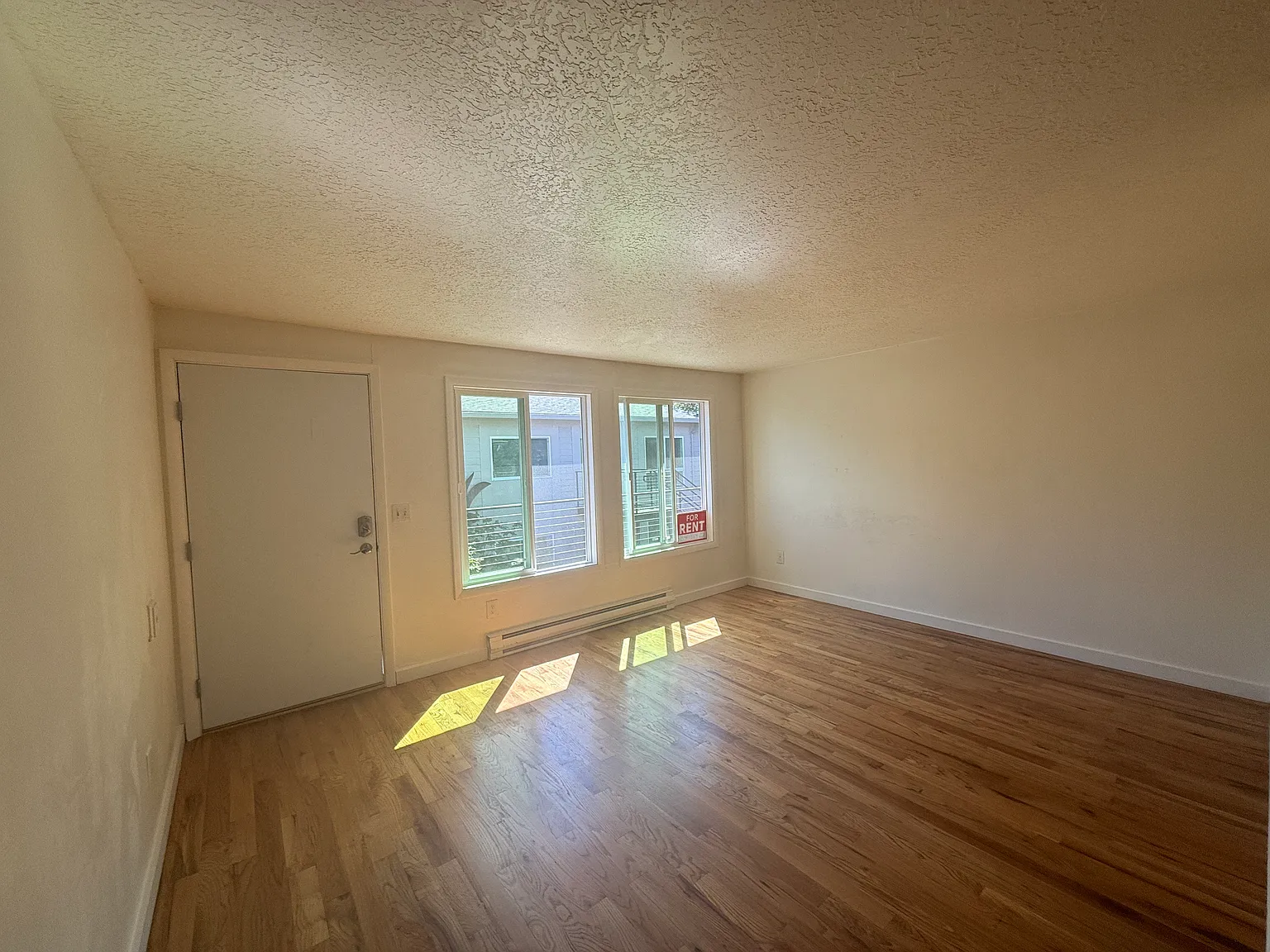 1 bed, 500 sqft, $1,395 — Photo 3
