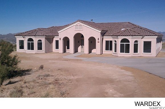1st image of 831 S Driscoll Way