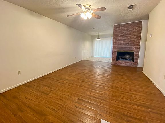 2nd image of 2606 Vicksburg Ave #A