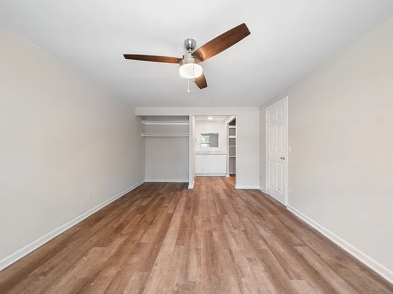 Bay Vista — Photo 30