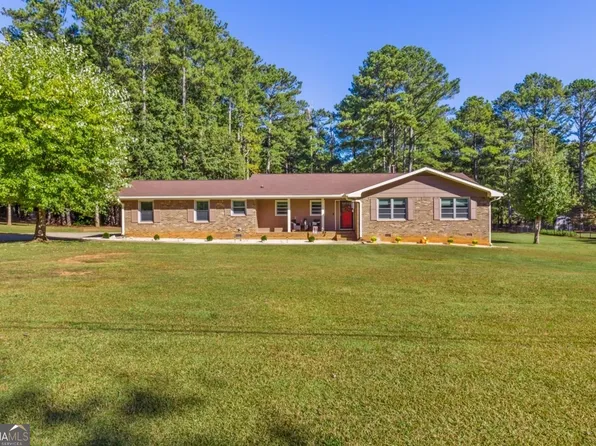 517 Avalon Dr, Fayetteville, GA 30214