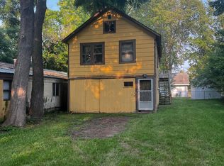 163 N Main St, Douglas, MI 49406