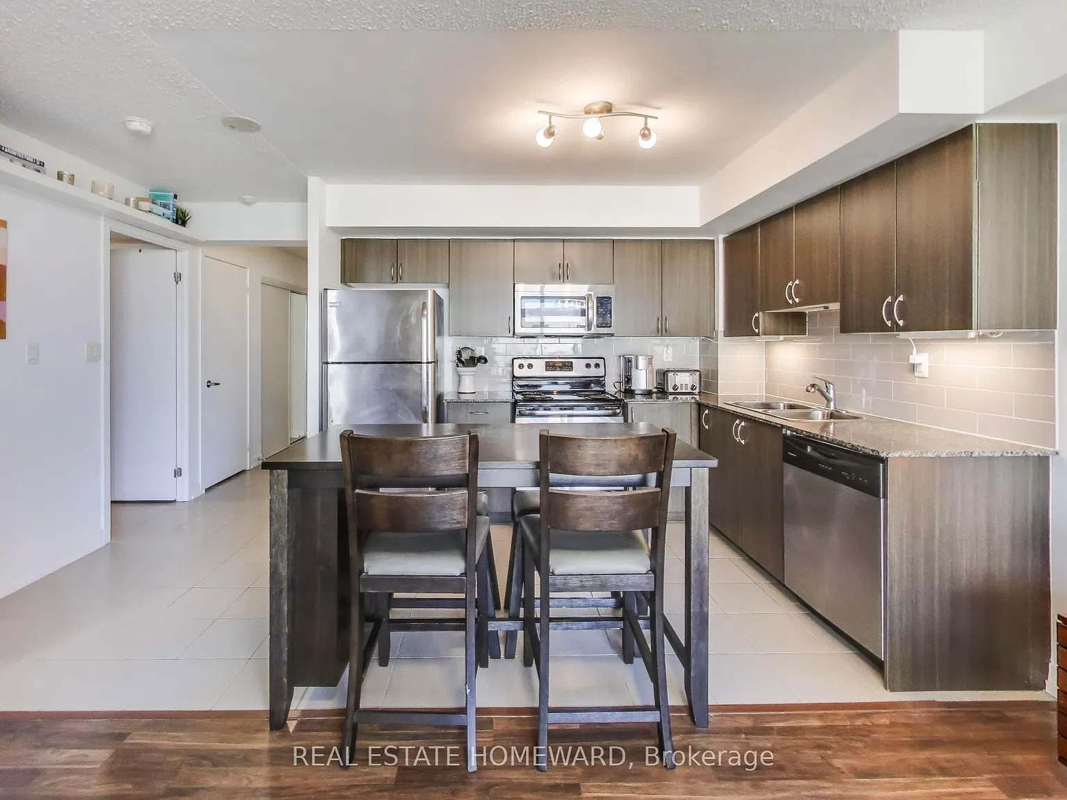 1 bed, $2,000 — Photo 4
