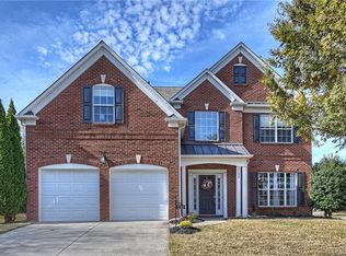 2102 Cantata Ct, Matthews, NC 28105