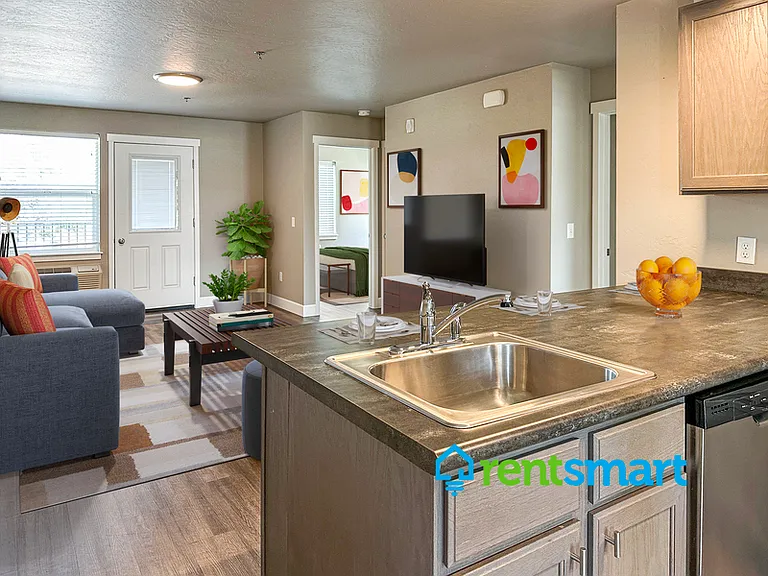 1515 S Ave W #1 — Photo 3