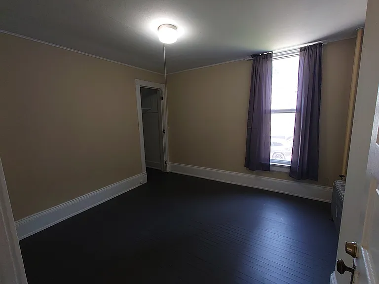 1823 E Windsor Pl — Photo 8