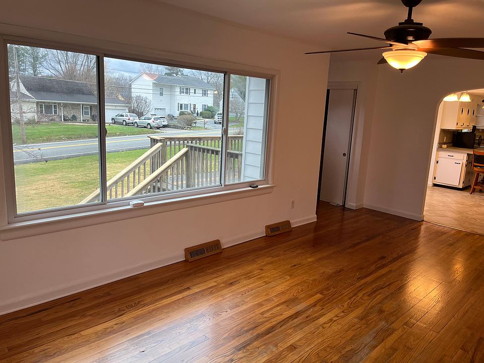 1124 Mount Hope Rd Middletown NY Zillow