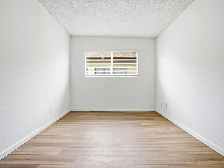 5436 Imperial Ave #3 — Photo 6