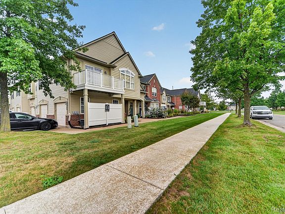 2nd image of 4285 Hampton Ridge Blvd
