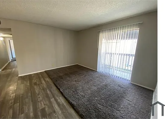 1336 E 60th St S #6H — Photo 12