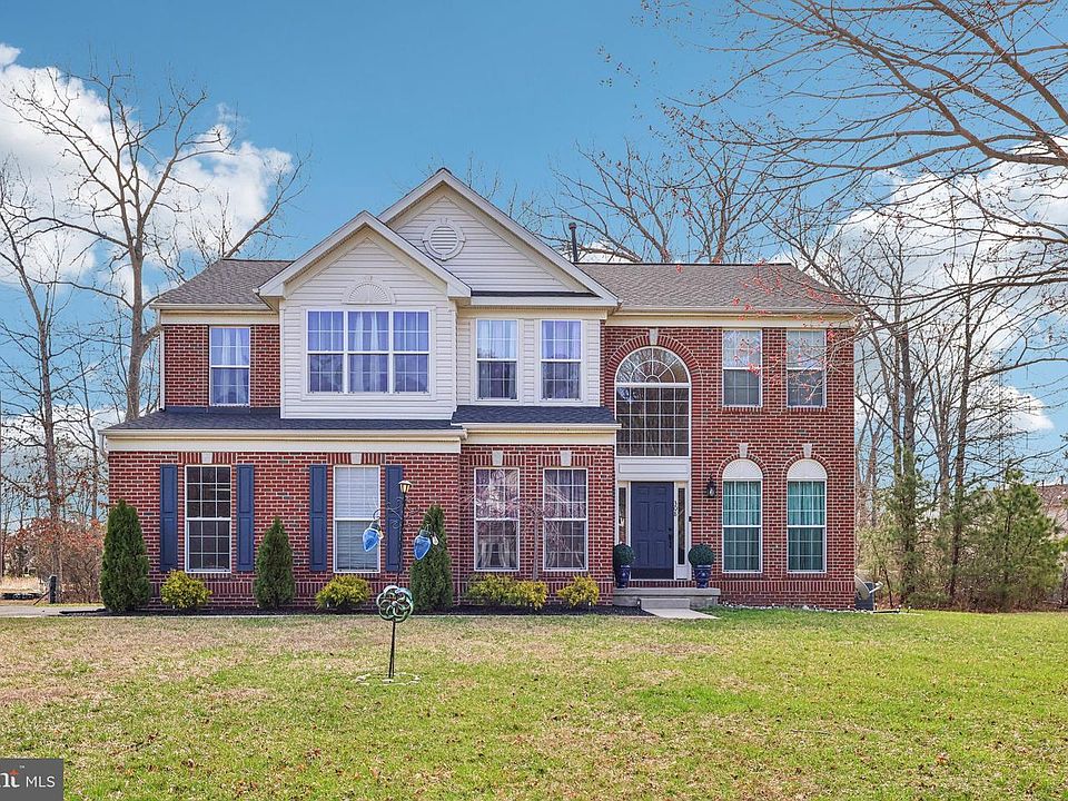 1st image of 308 Staunton Ct