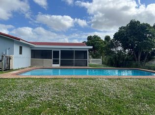 7520 NW 44th Ct, Pompano Beach, FL 33065