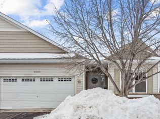 1321 Grandview Cir, Buffalo, MN 55313