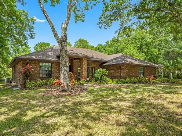 9206 65th Ave E, Bradenton, FL 34202