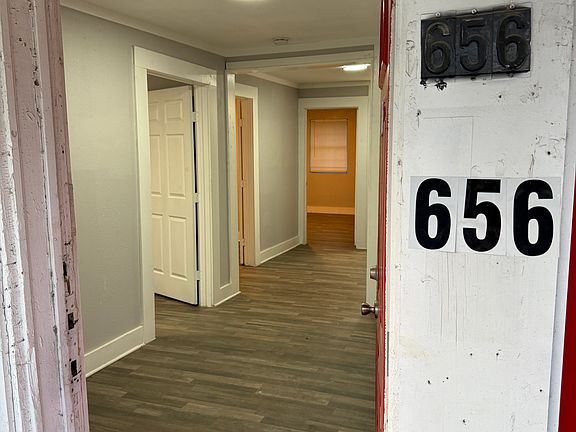 3rd image of 1011 Vfw Blvd #1
