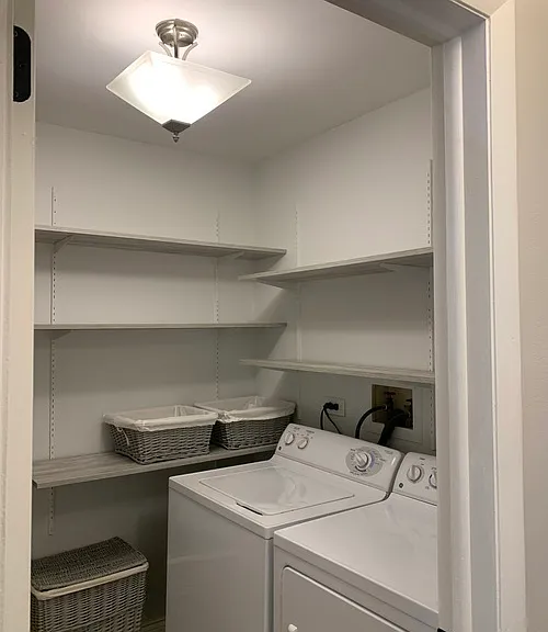218 Hawthorne Ct #C1 — Photo 15