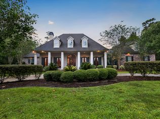 505 Pelican Ridge Dr, Madisonville, LA 70447