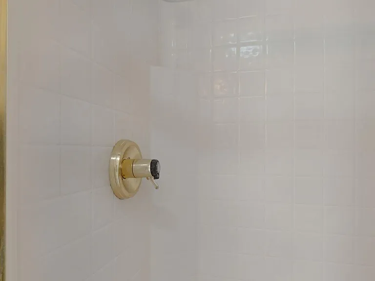1081 Wintergreen Ln — Photo 34