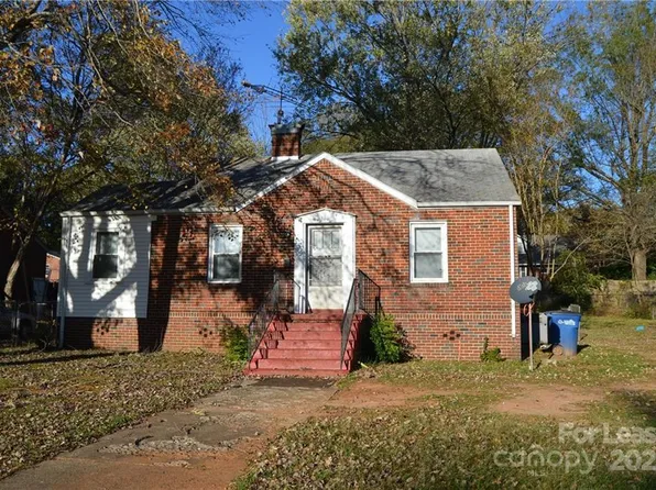 316 Westwood Dr, Statesville, NC 28677