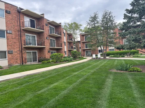9717 S Keeler Ave APT 209, Oak Lawn, IL 60453