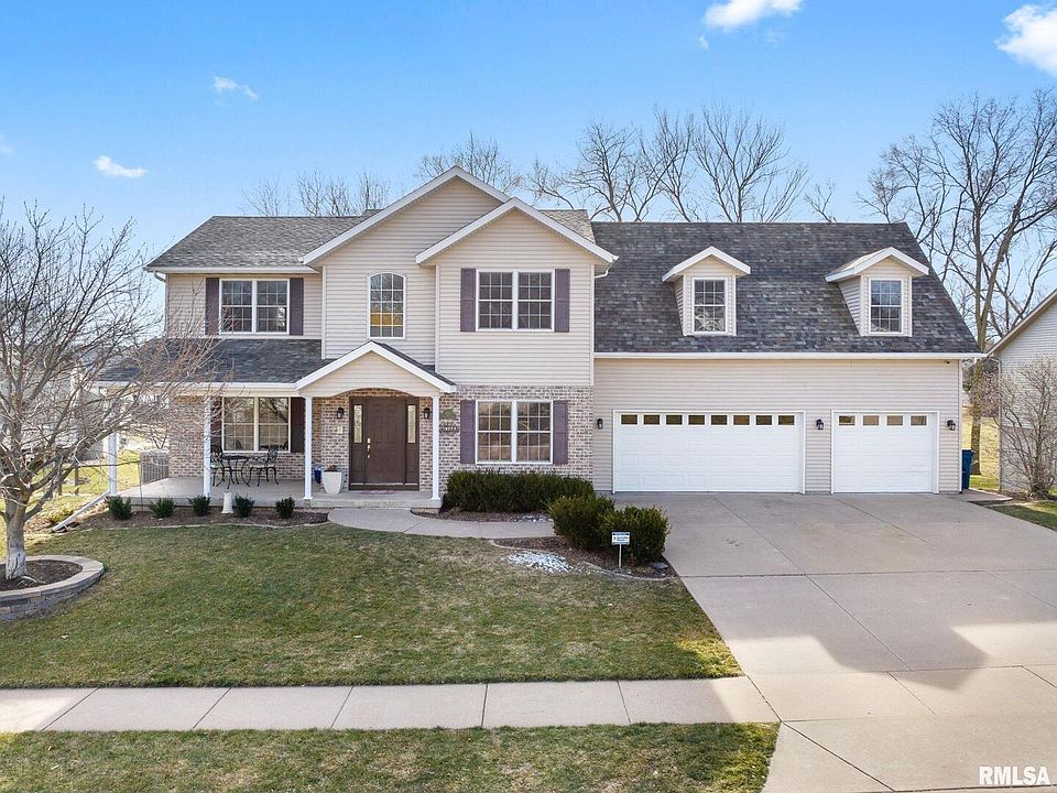 1st image of 692 Clover Hill Ln