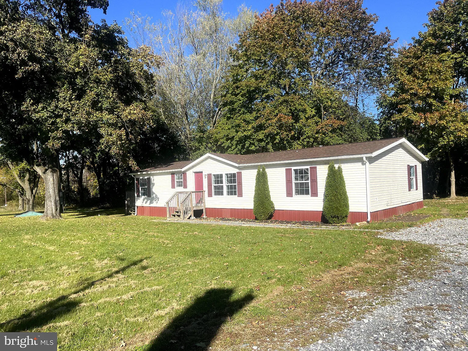 3 bed, 2.5 bath, $1,850 — Photo 2