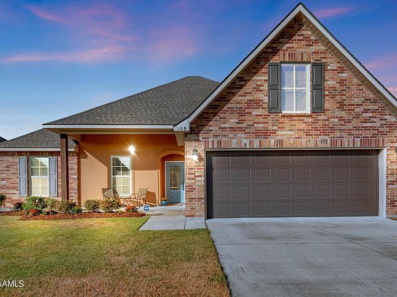 3rd image of 109 Raven Cliff Ln
