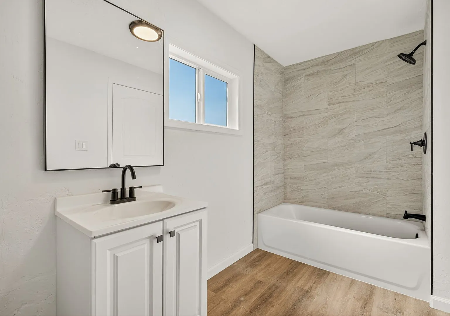 Updated Two-Bedroom One-Bathroom Home with large yard $1,895. — Photo 4