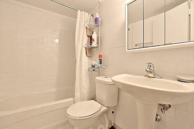 45 Oakmount Rd — Photo 6