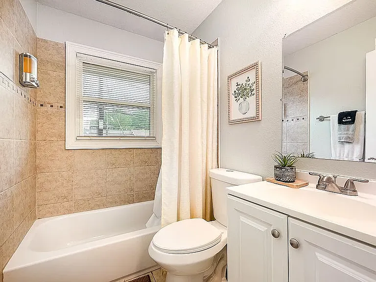 1516 Seigle Ave #2 — Photo 5