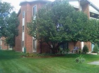 2392 Abbeywood Dr APT A, Lisle, IL 60532