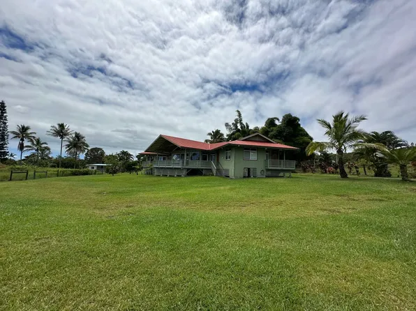 1050 Ainalako Rd, Hilo, HI 96720