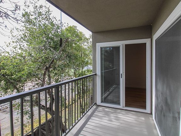 4th image of 1247 Murray St Unit 3