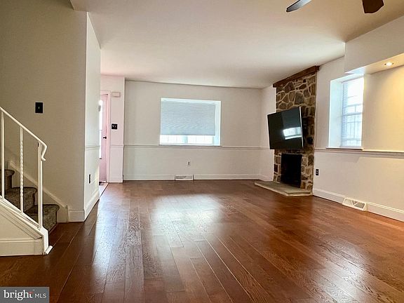 5th image of 2515 Fieldcrest Ave