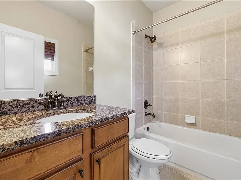 6437 Blue Water Dr — Photo 51