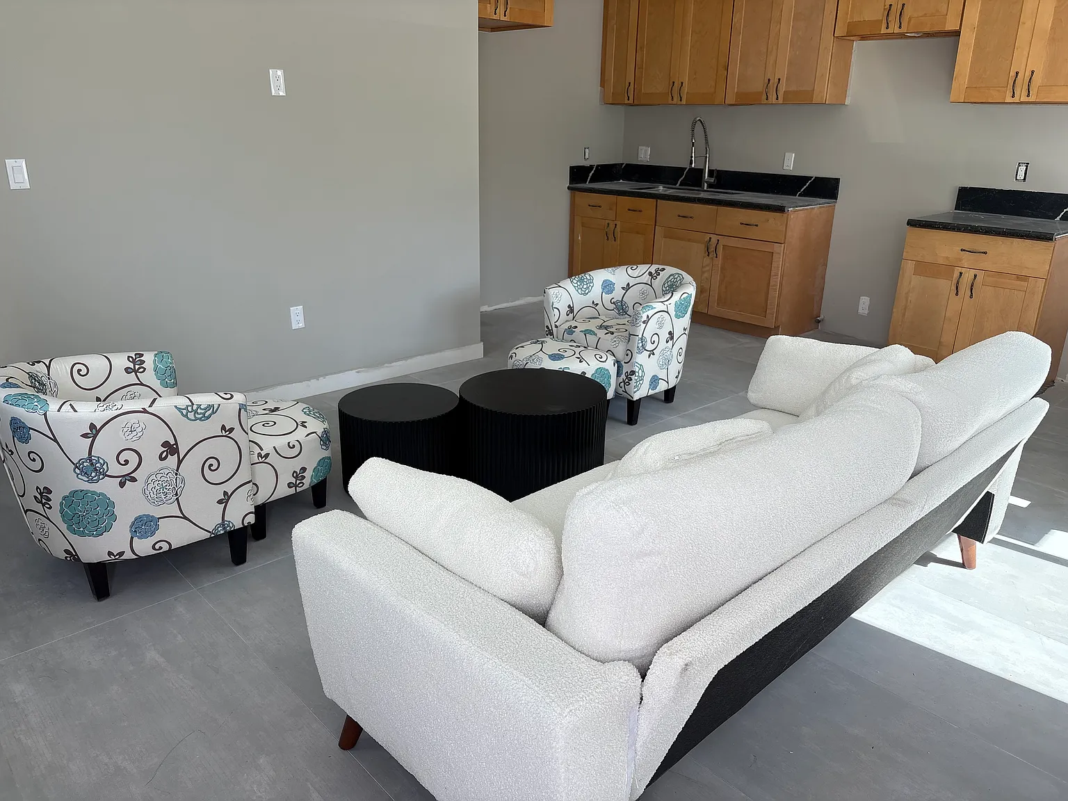 2 bed, 1.5 bath, 779 sqft, $2,950 — Photo 1